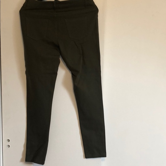 Pants - Picture 4 of 4